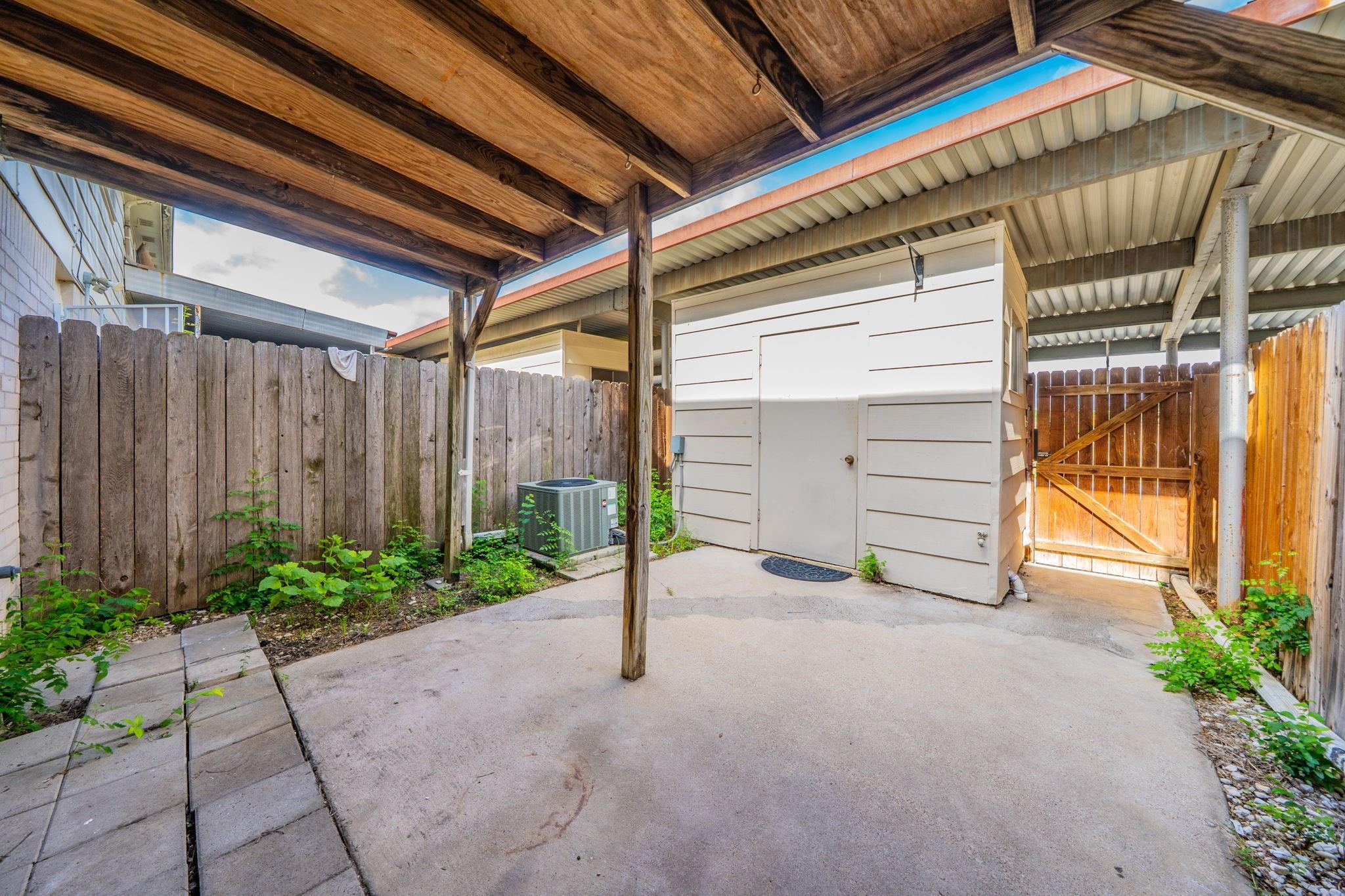 main property photo 13