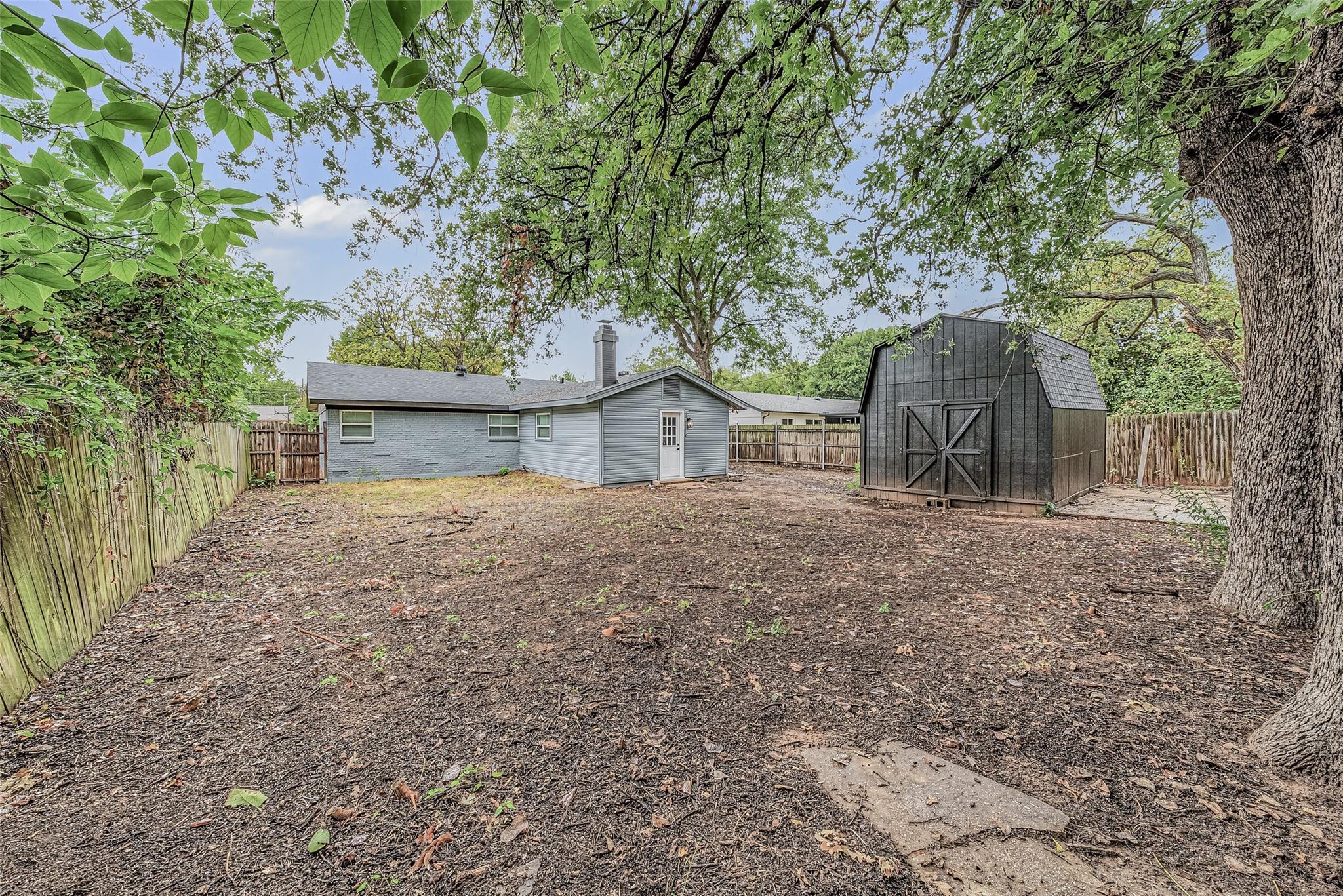 main property photo 38
