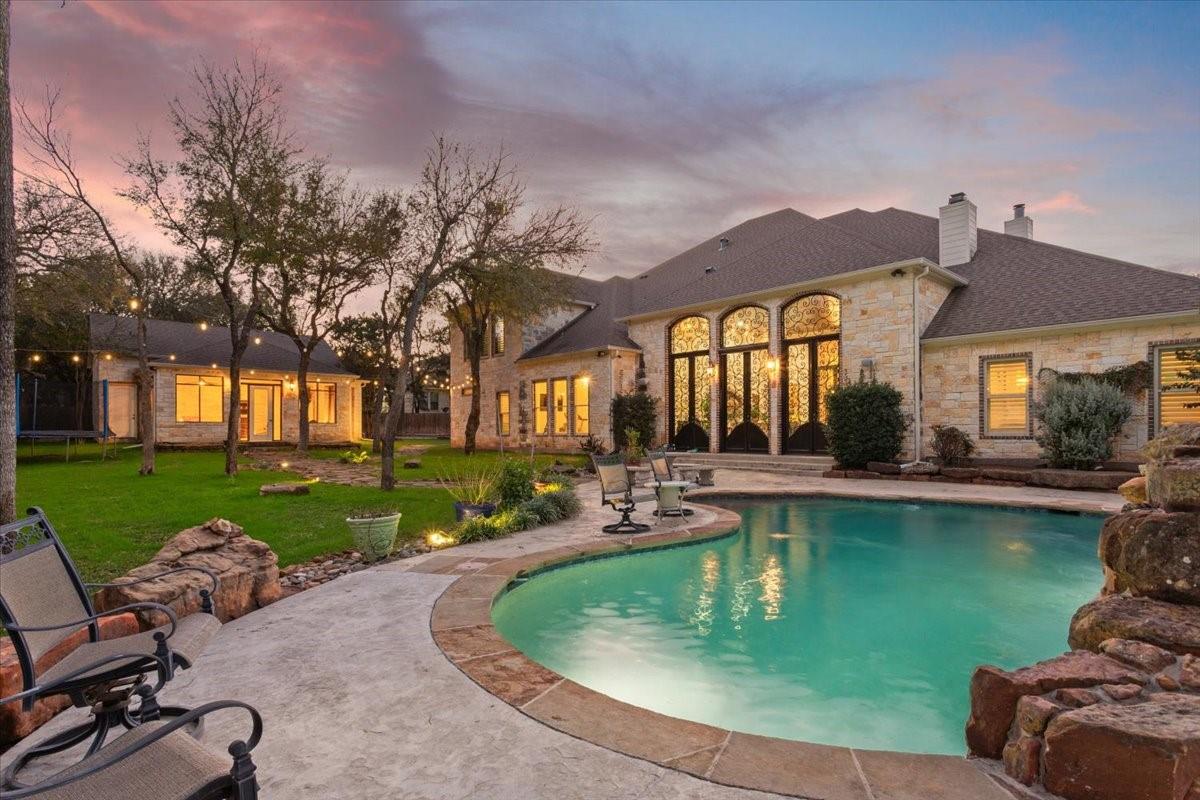 main property photo 33