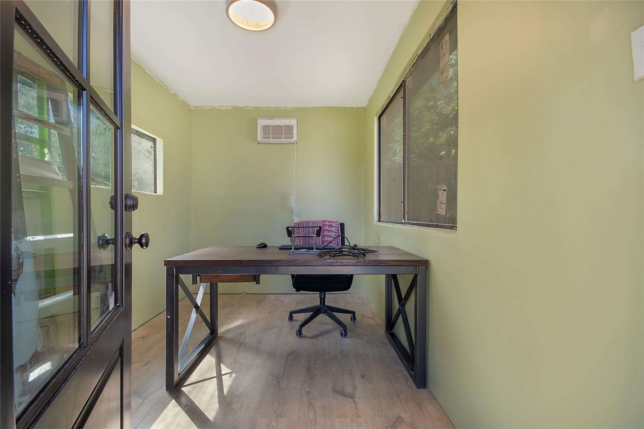 main property photo 18