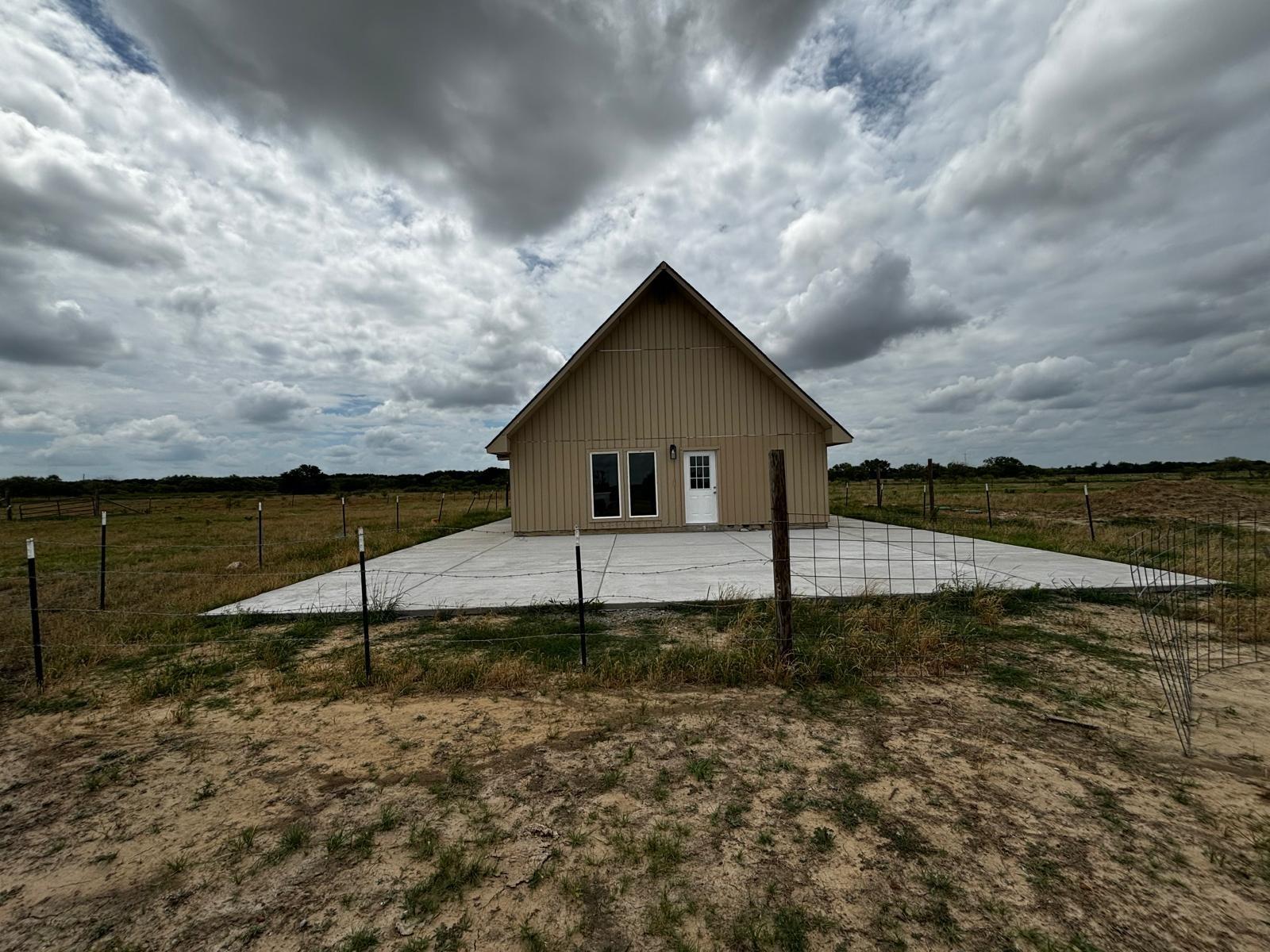 main property photo 2