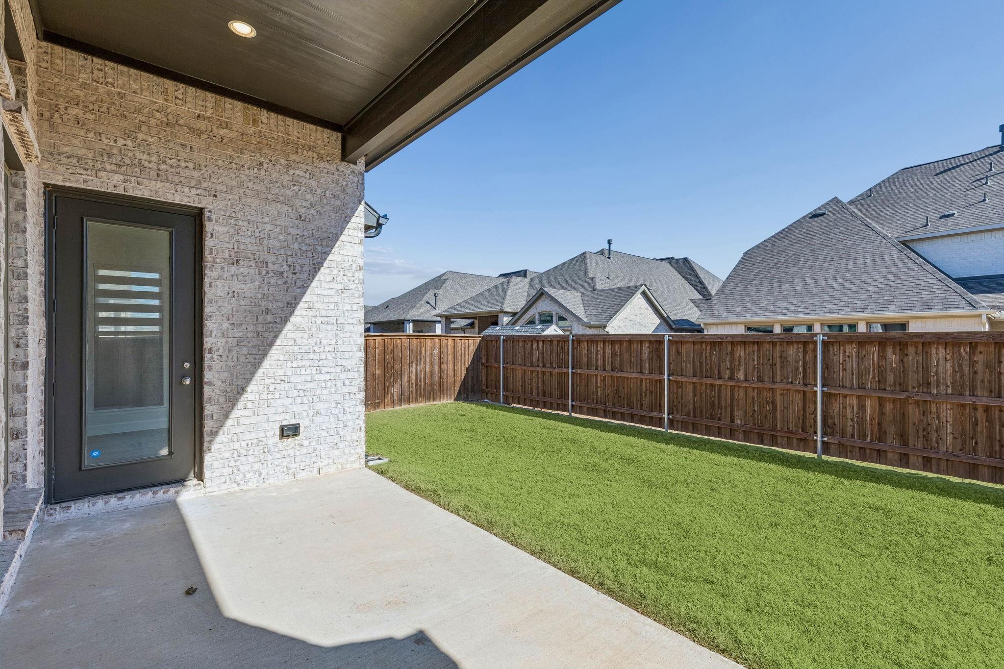 main property photo 34