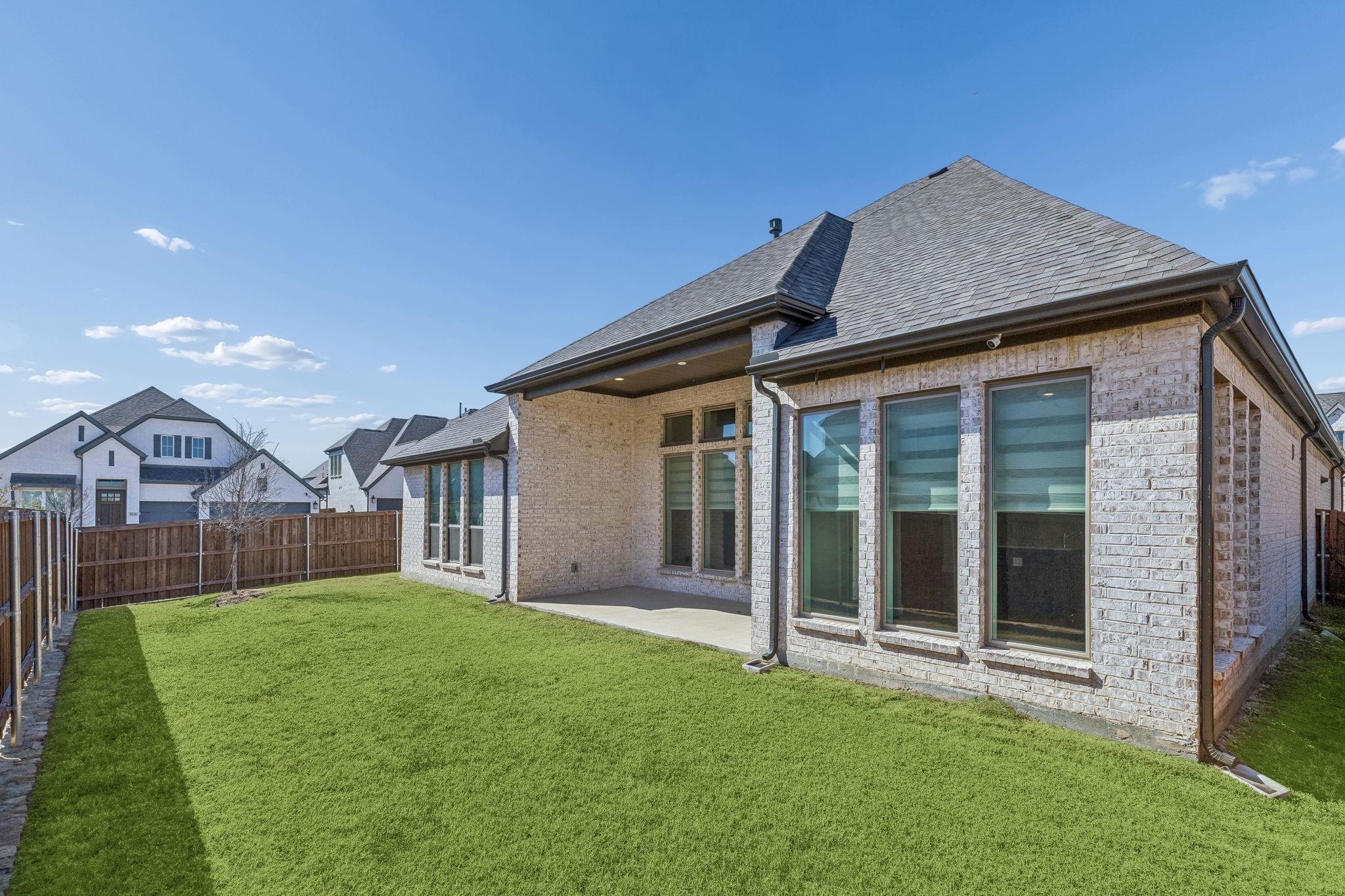 main property photo 35