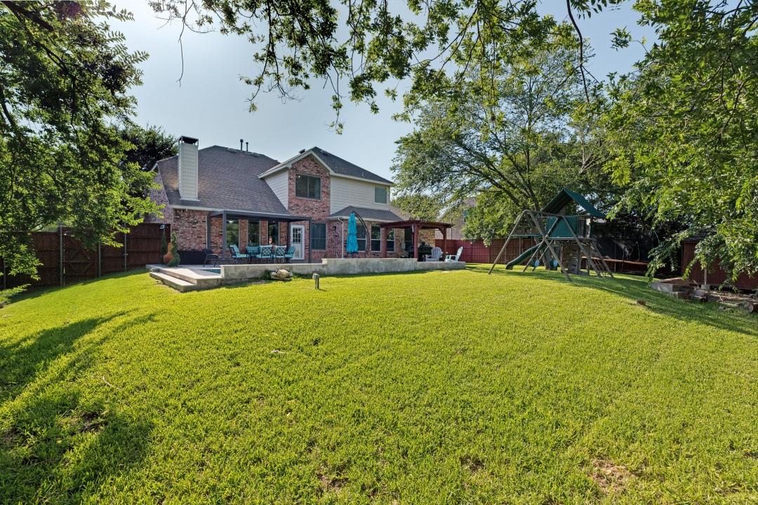 main property photo 25