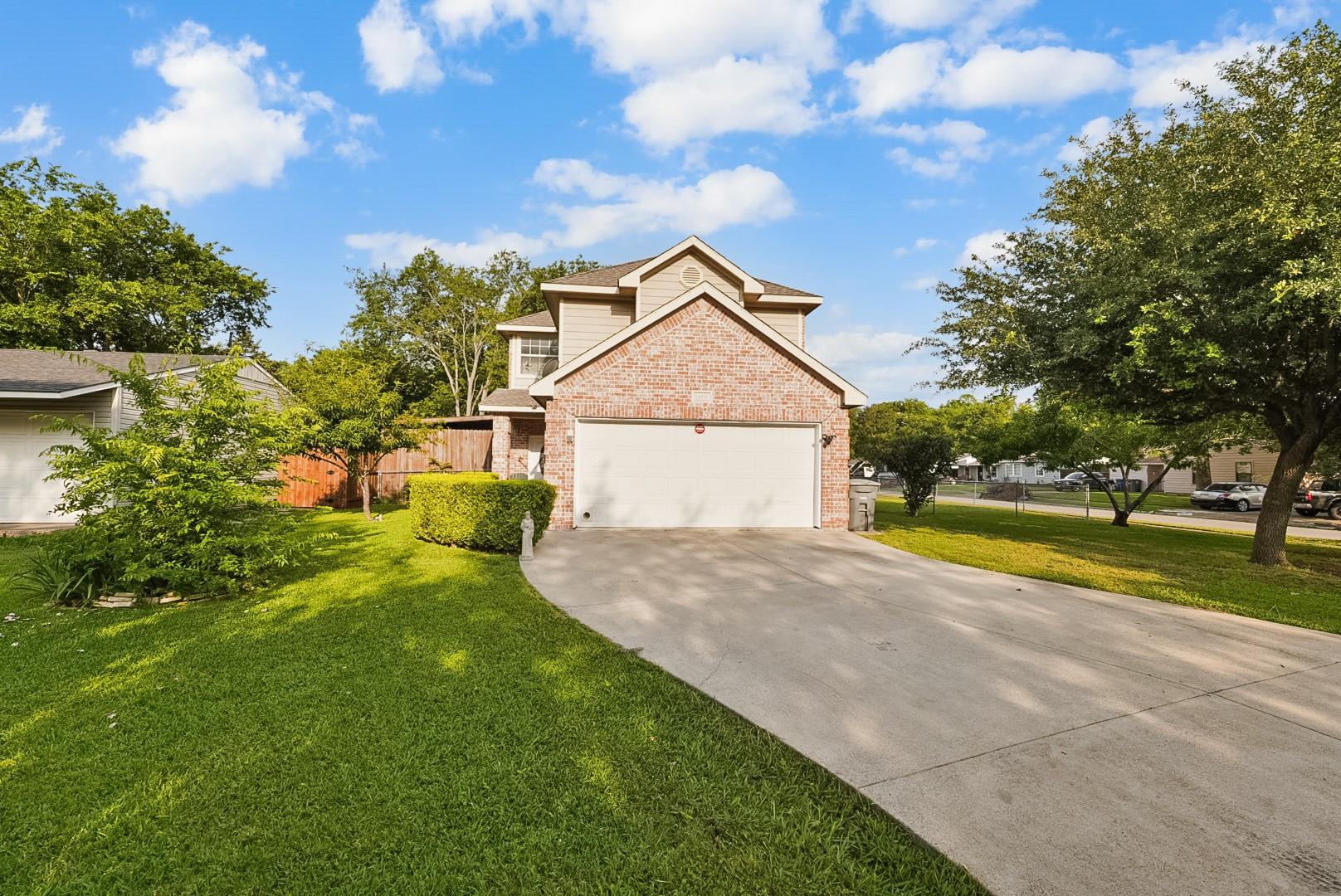 main property photo 2