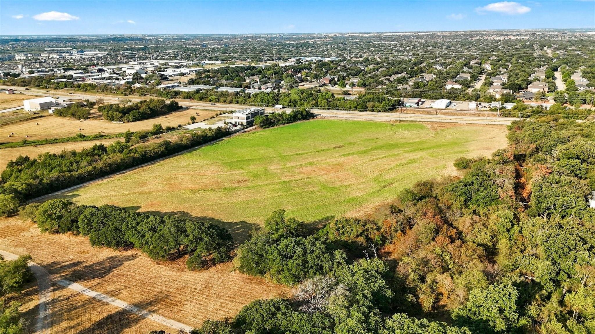 main property photo 6