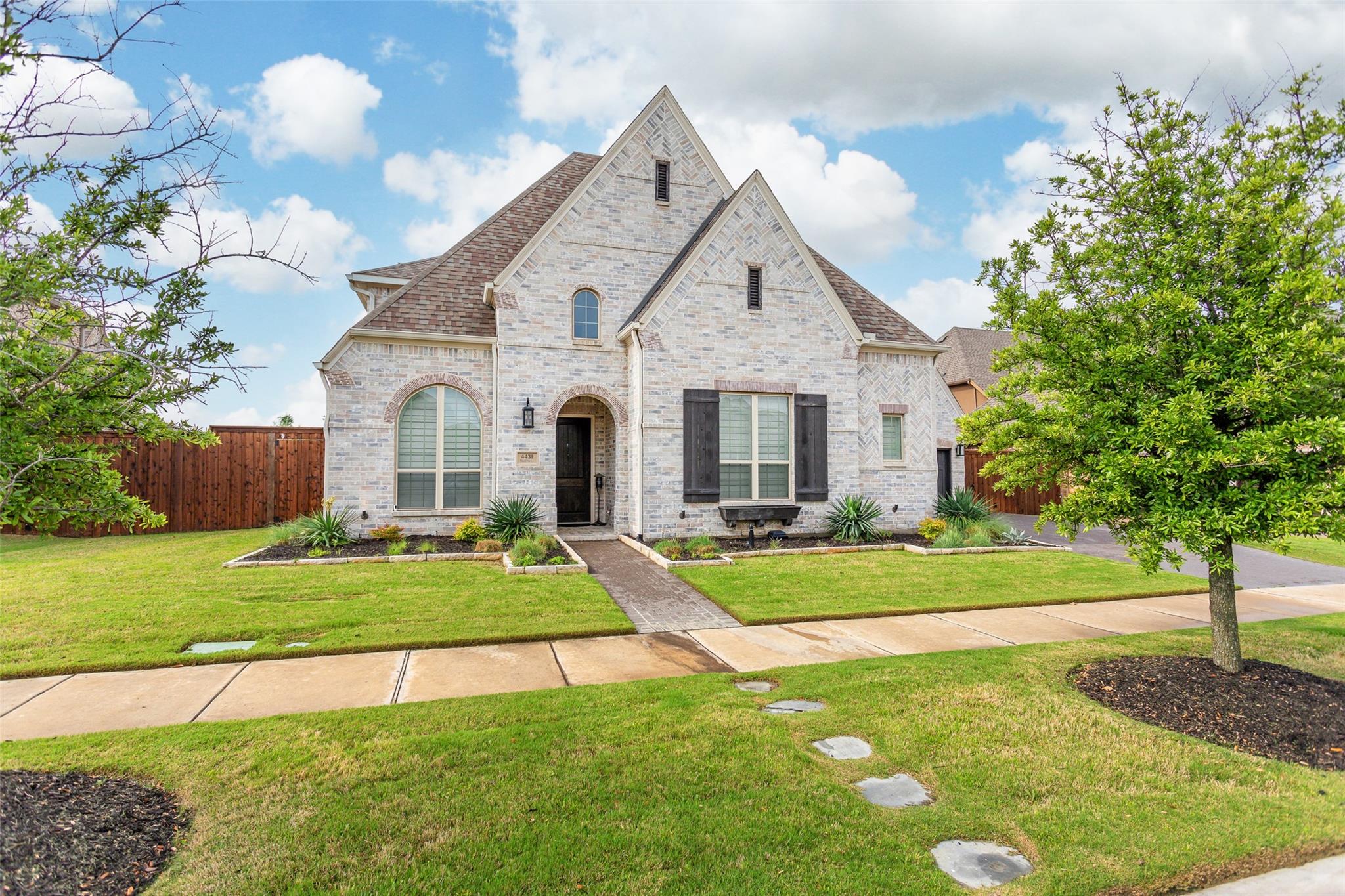 main property photo 27