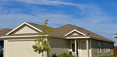 image of property with 3 Bed | 2 Bath | 1,470 Sqft