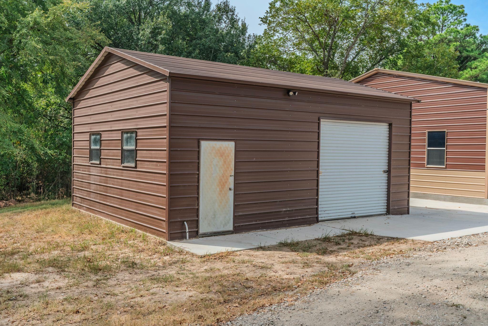 main property photo 27