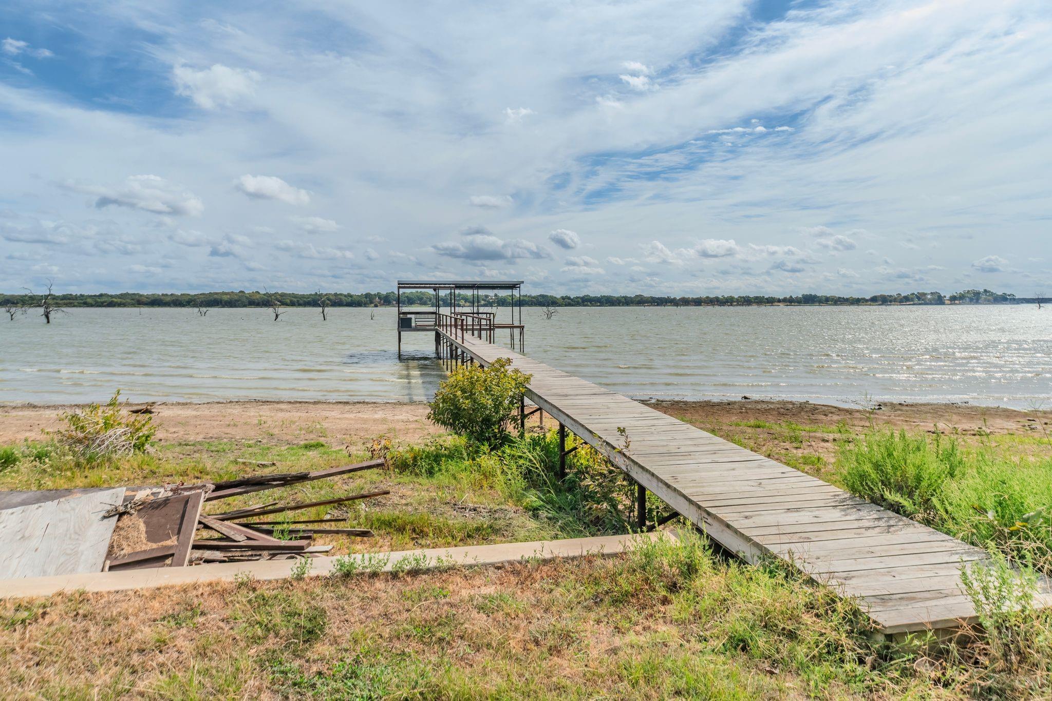 main property photo 28