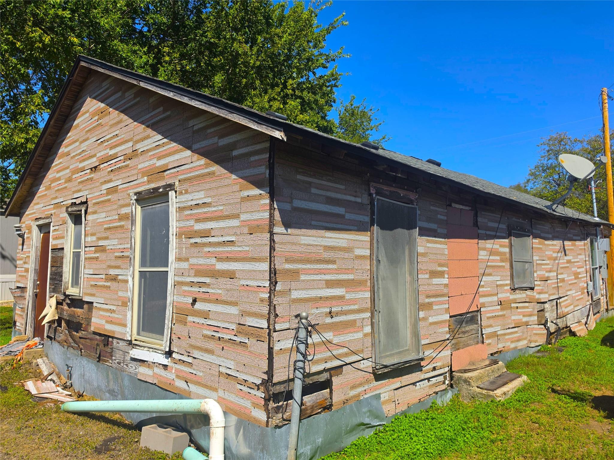 main property photo 4