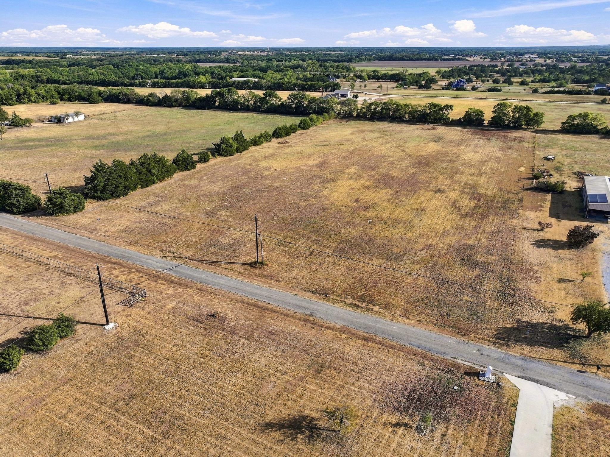 main property photo 13