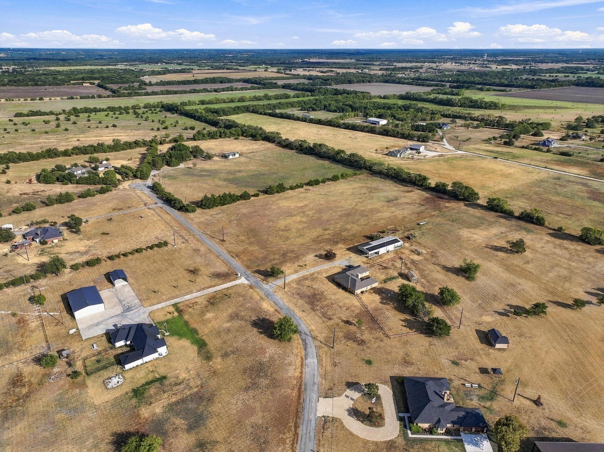 main property photo 23