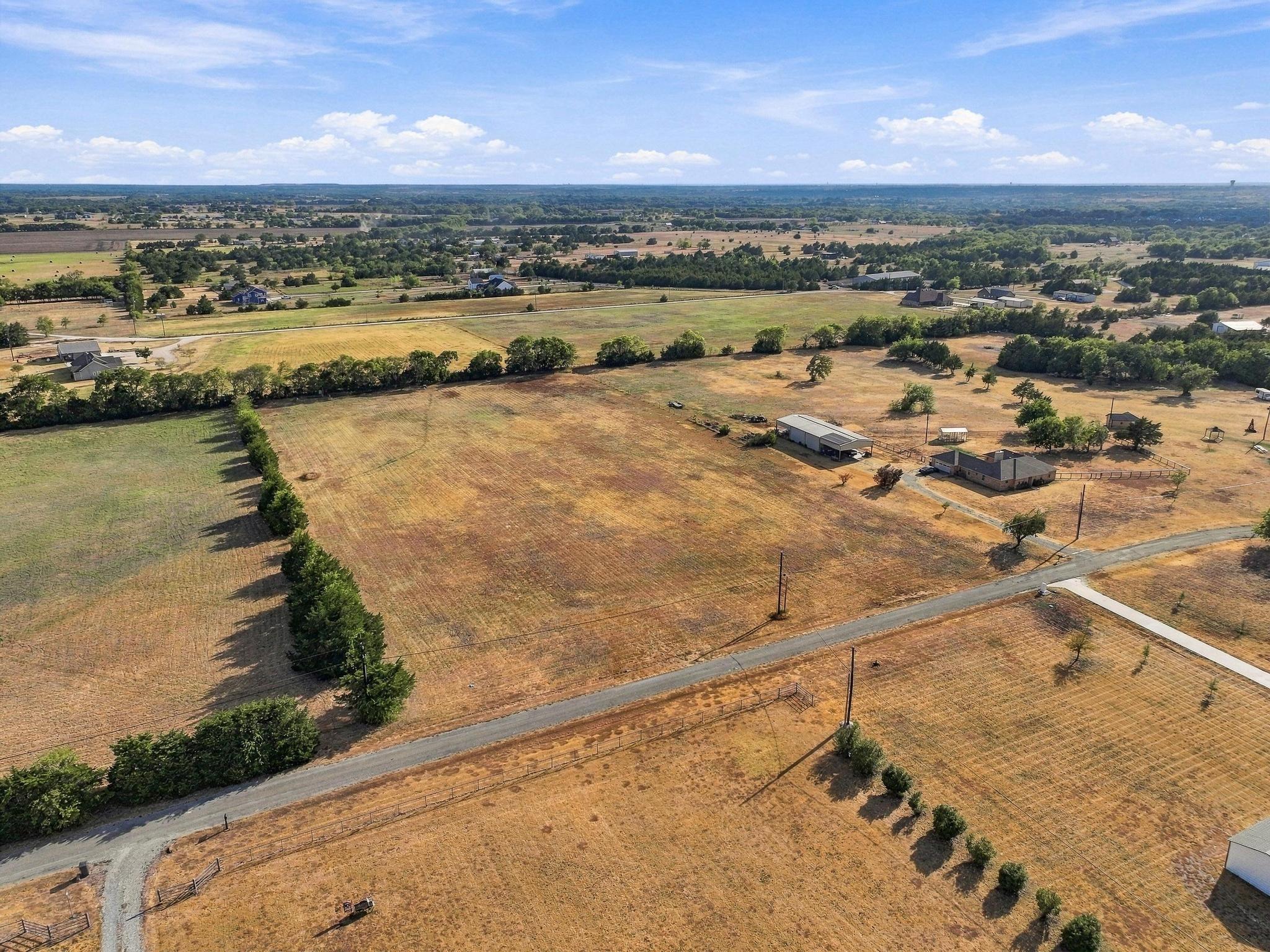 main property photo 6