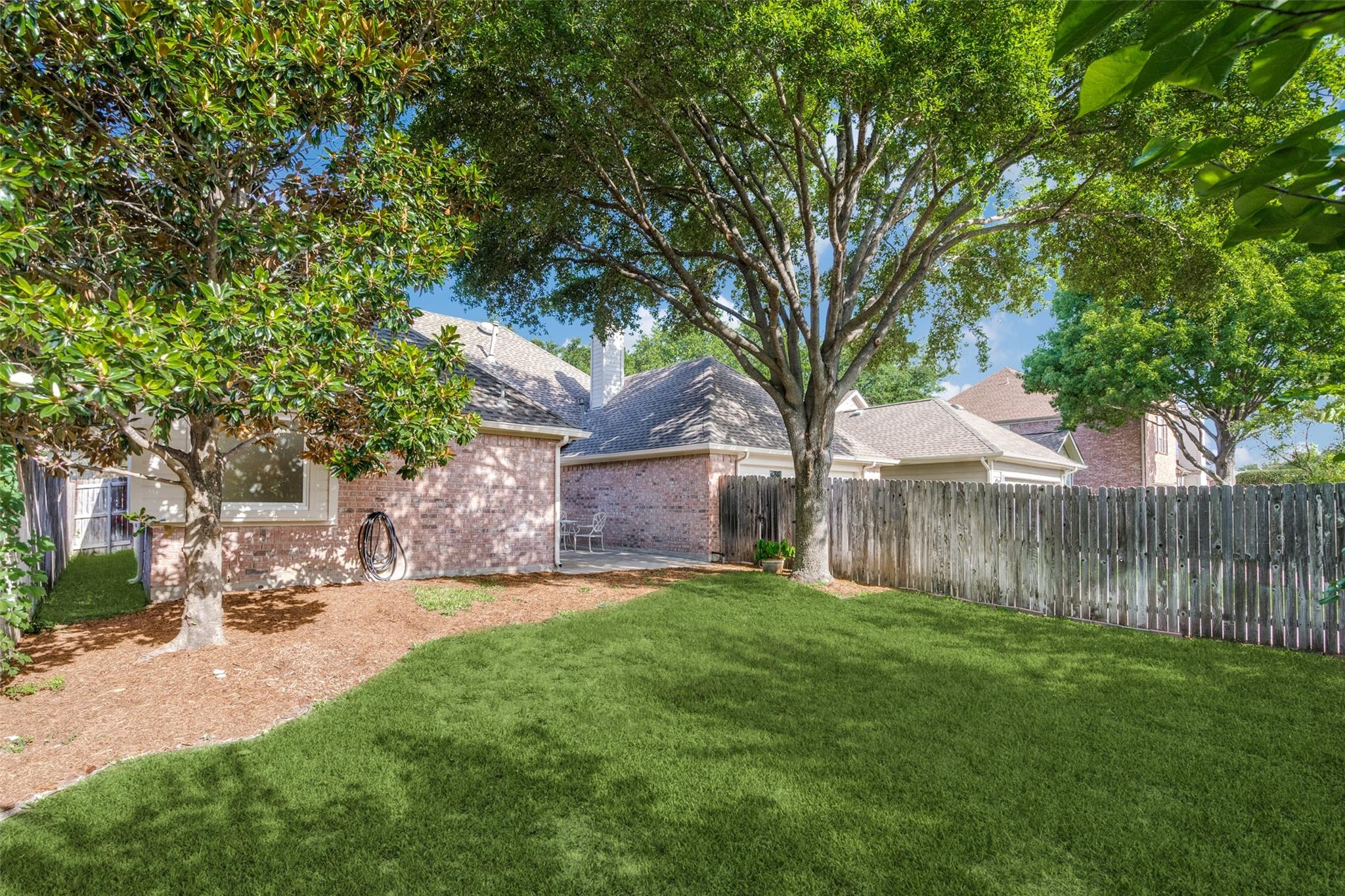 main property photo 18