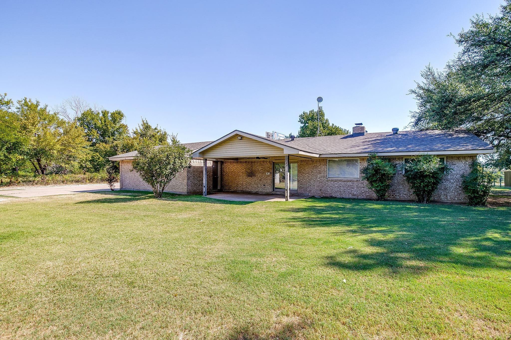 main property photo 3