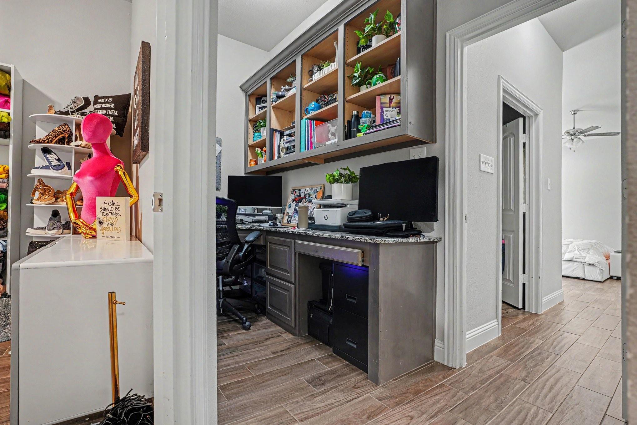 main property photo 14