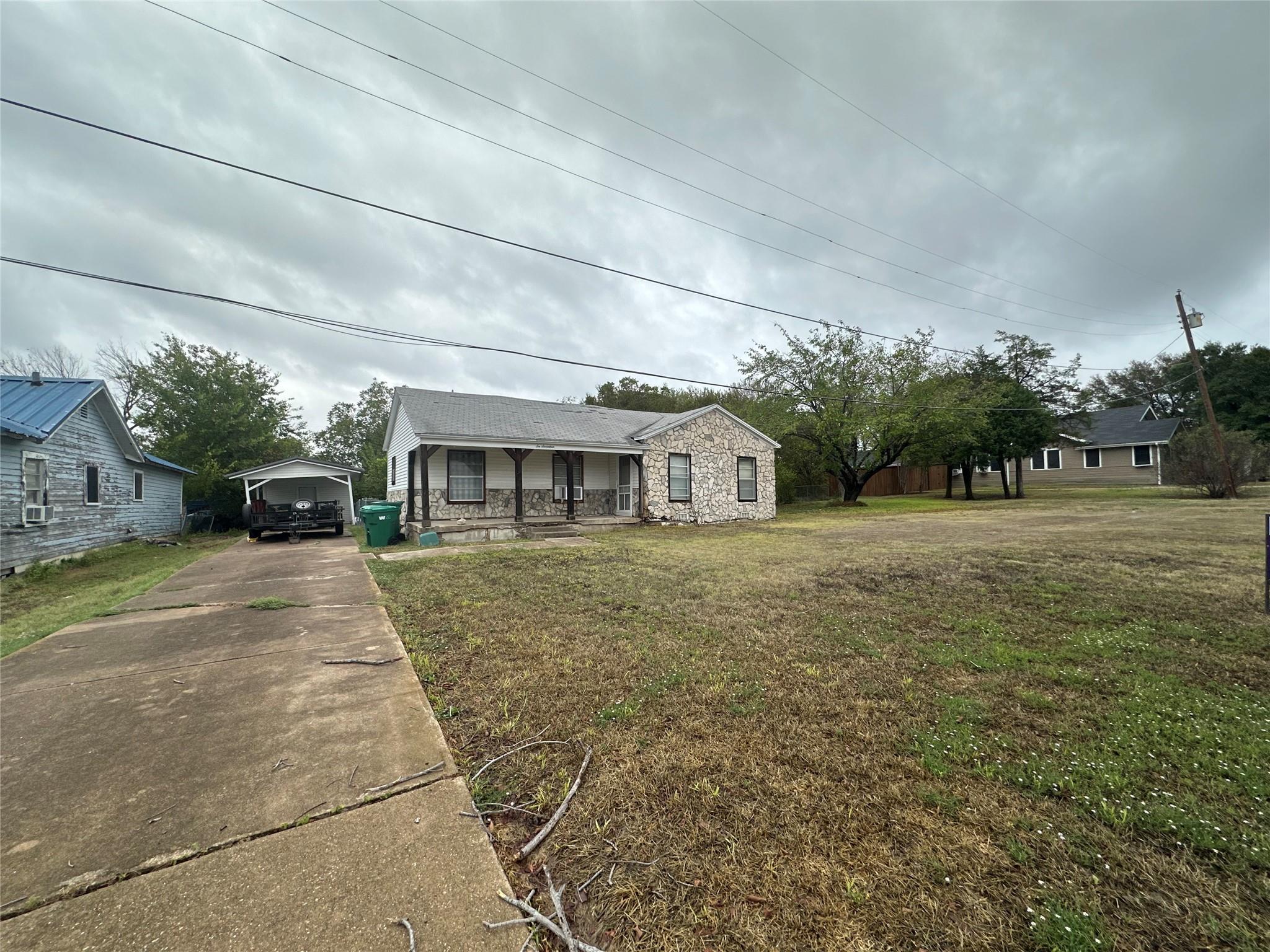 main property photo 13