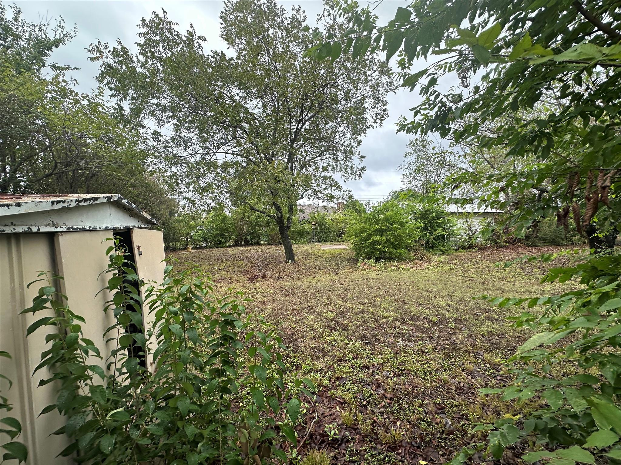 main property photo 18
