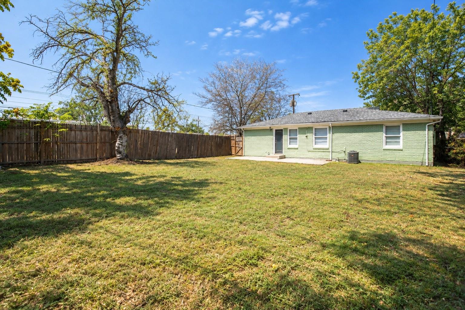 main property photo 13