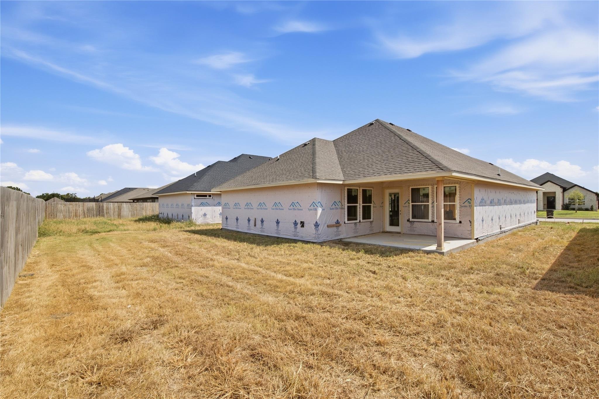 main property photo 3