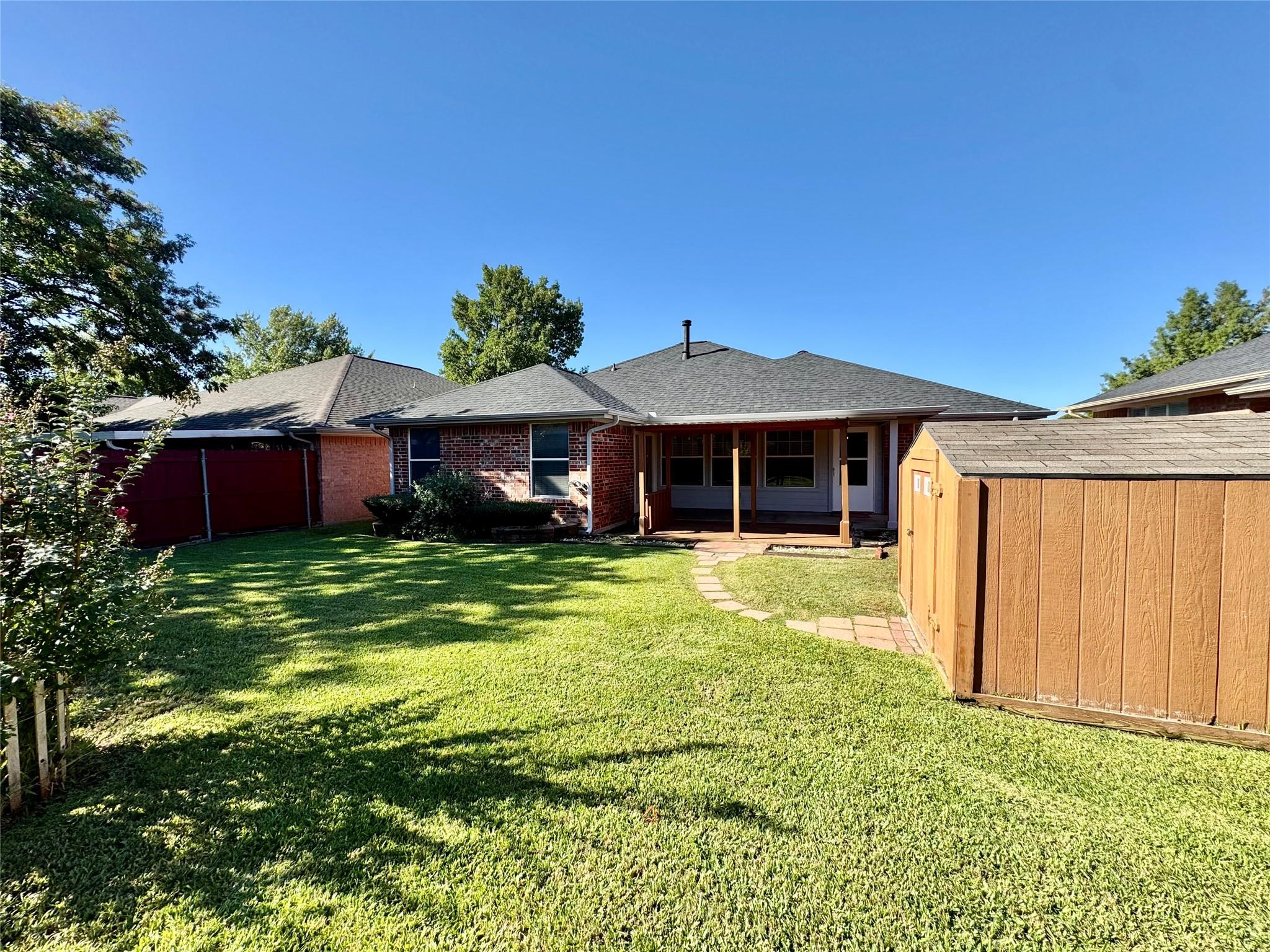 main property photo 18