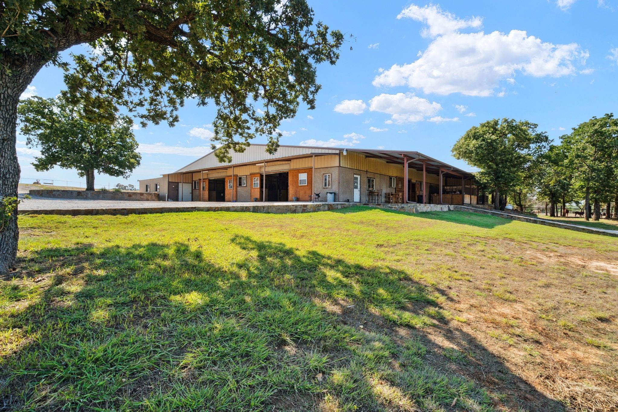 main property photo 18