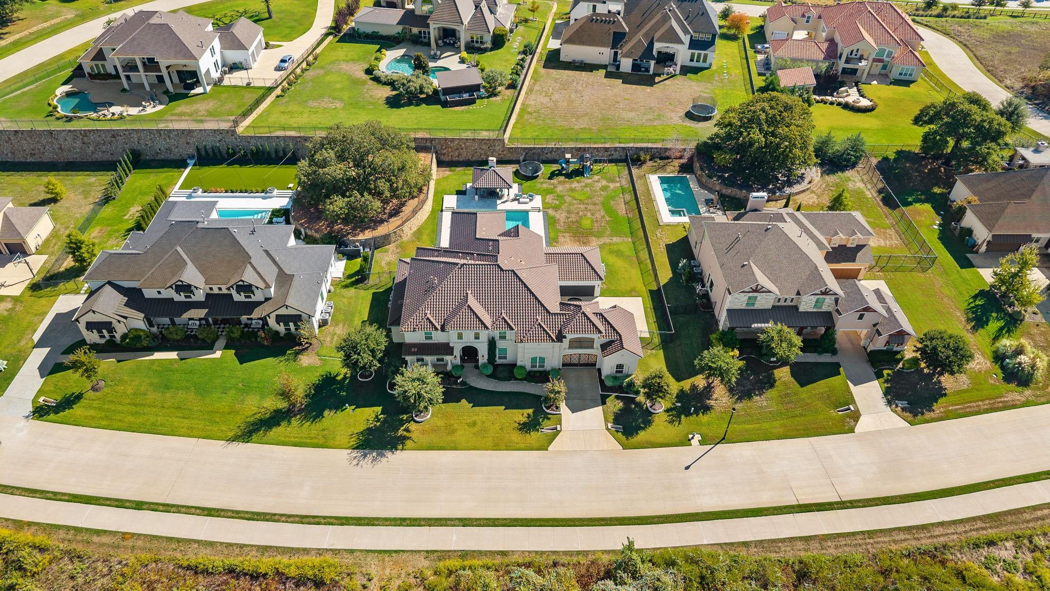main property photo 36