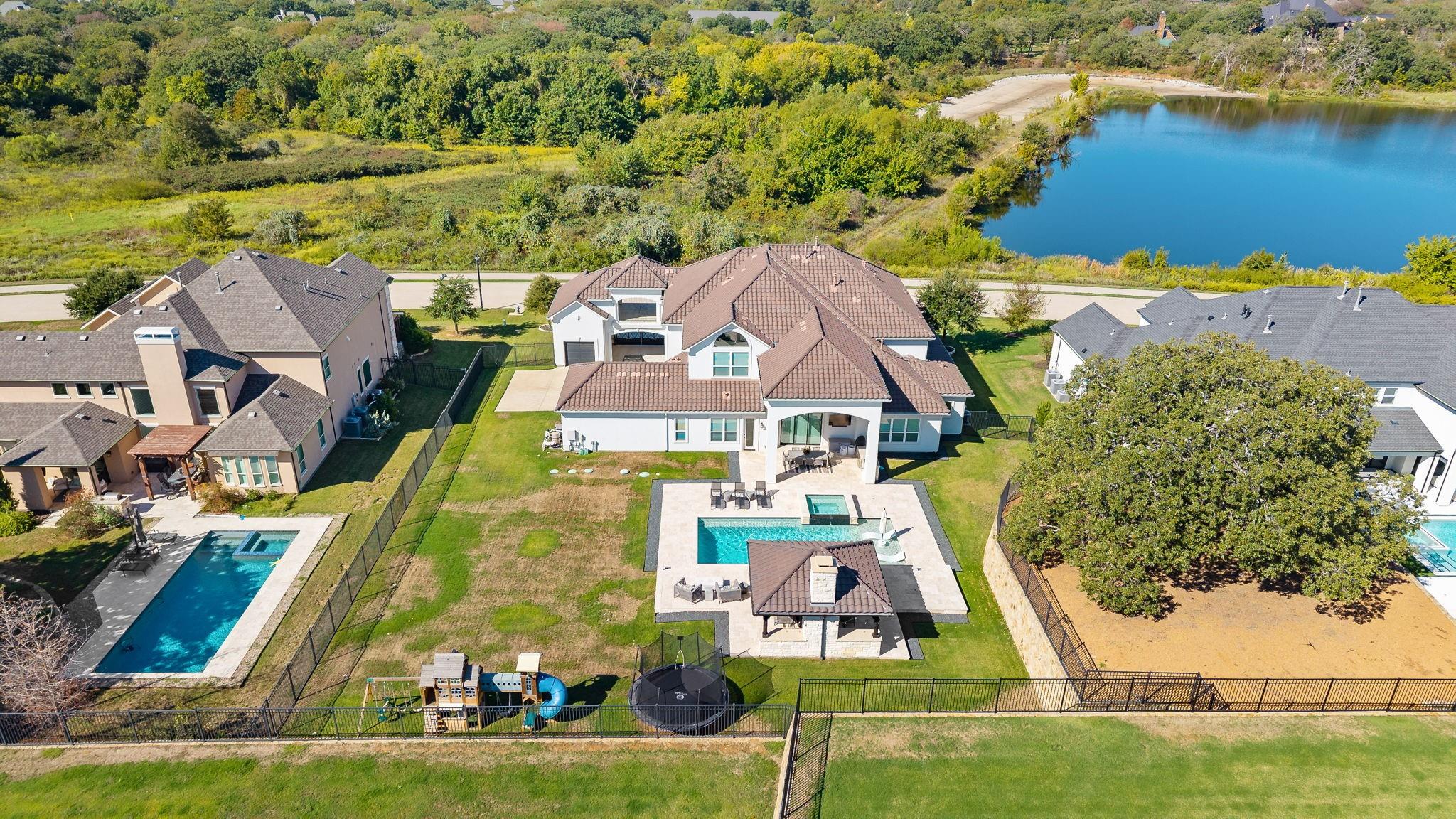 main property photo 39