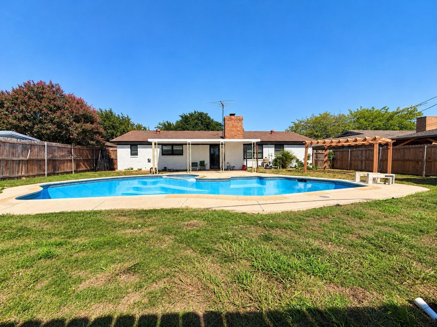 main property photo 22