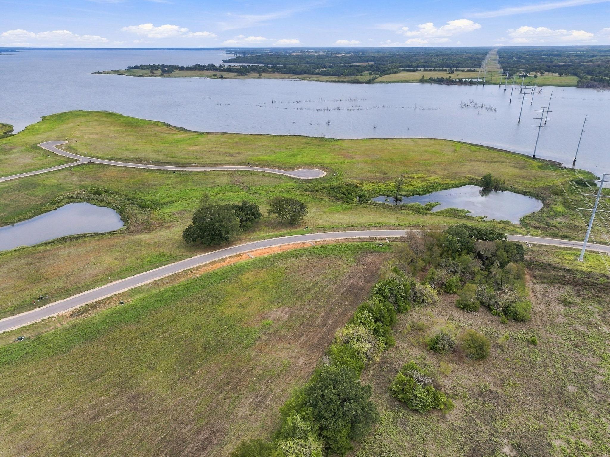 main property photo 6