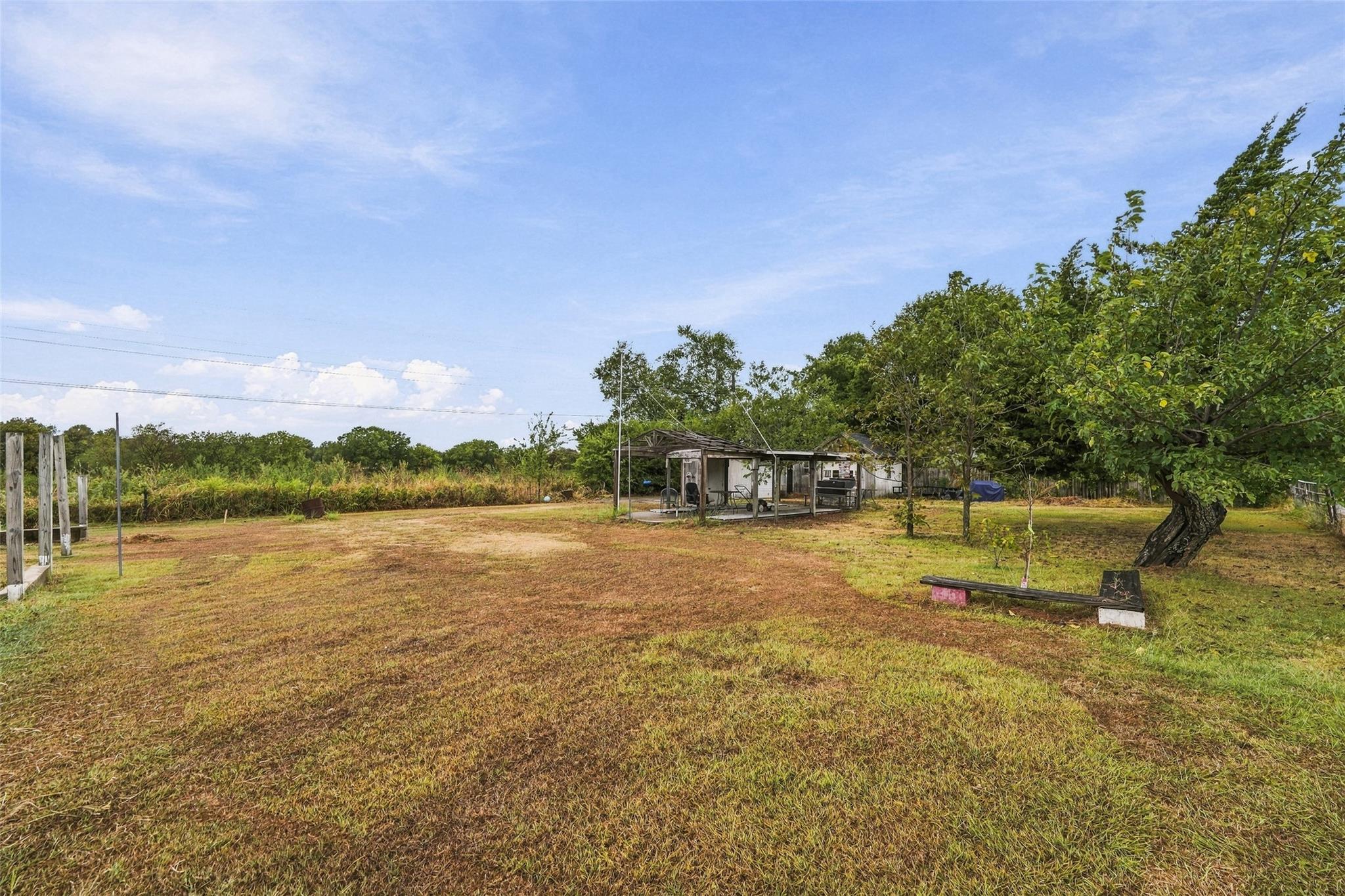 main property photo 24