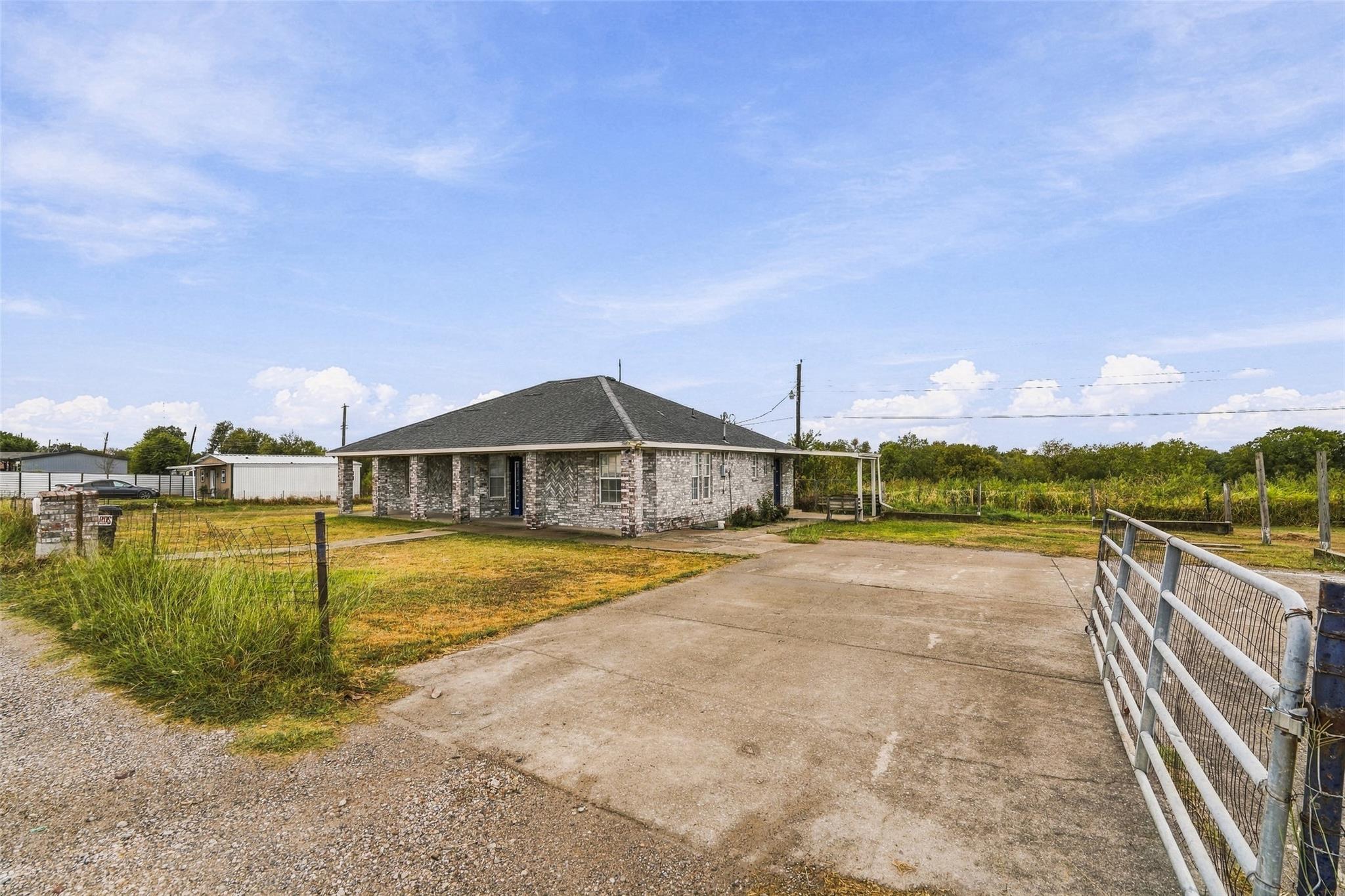 main property photo 27