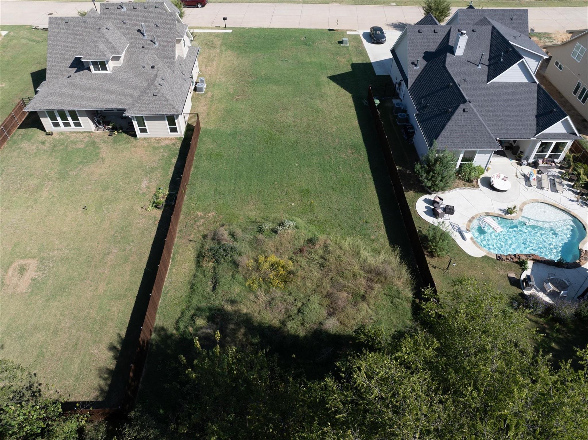 main property photo 8