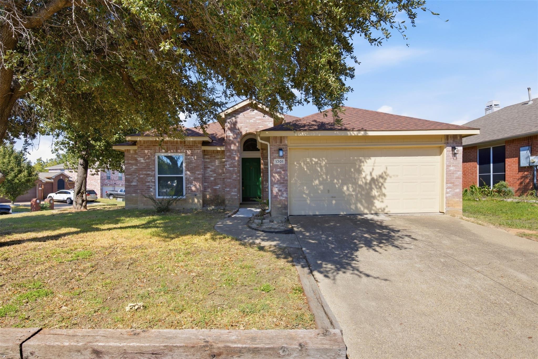 main property photo 0