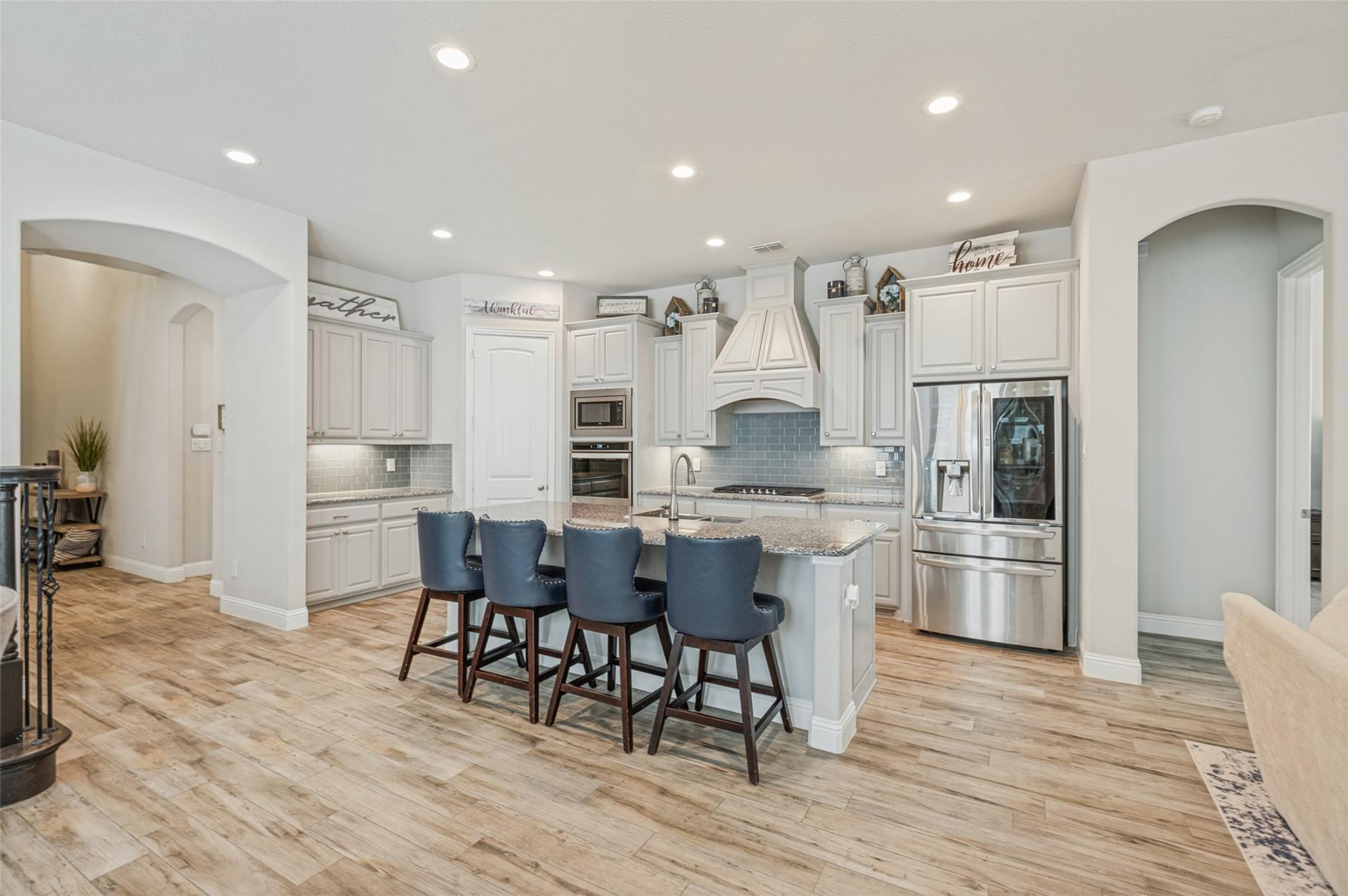 main property photo 3