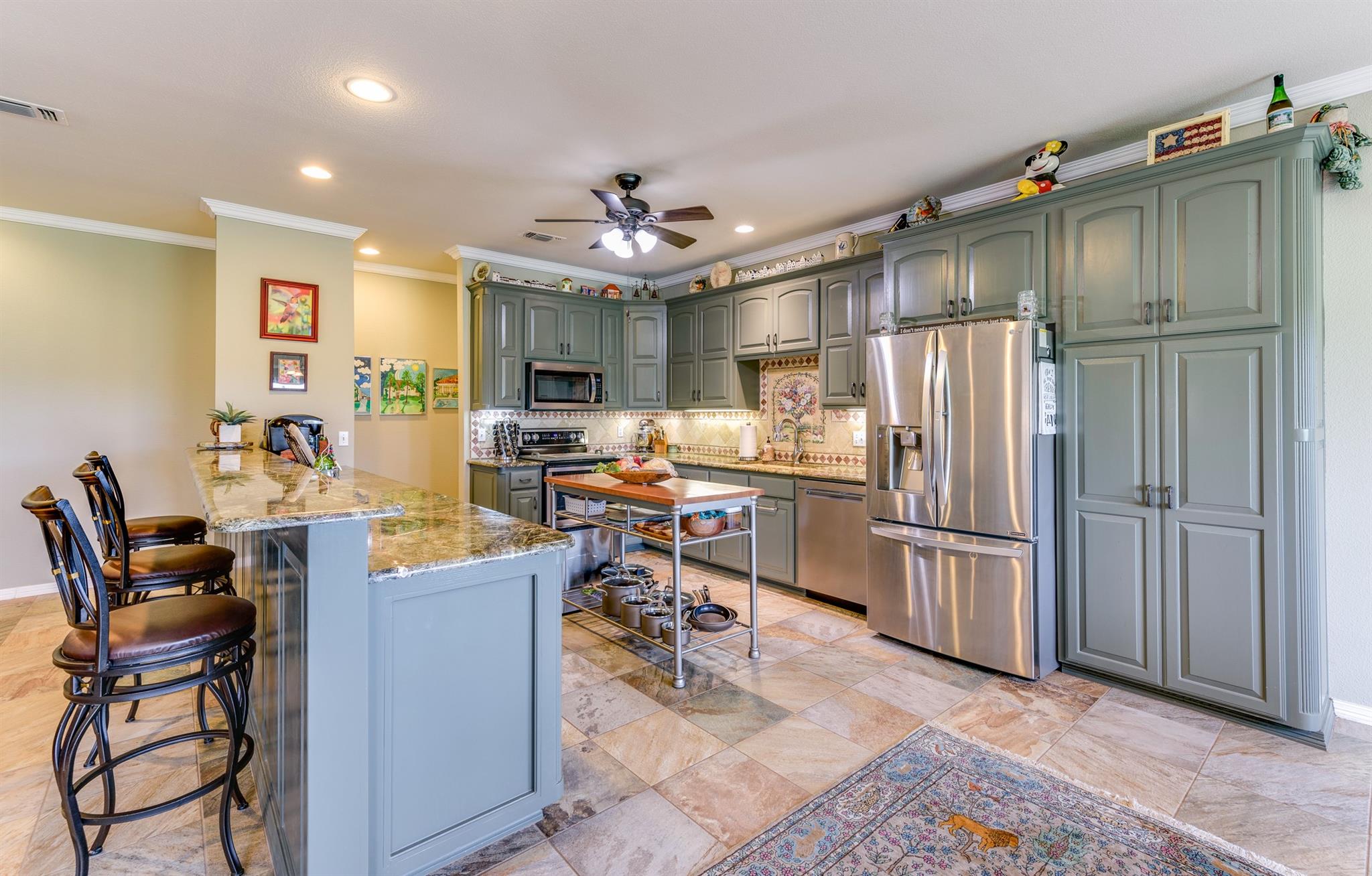 main property photo 17