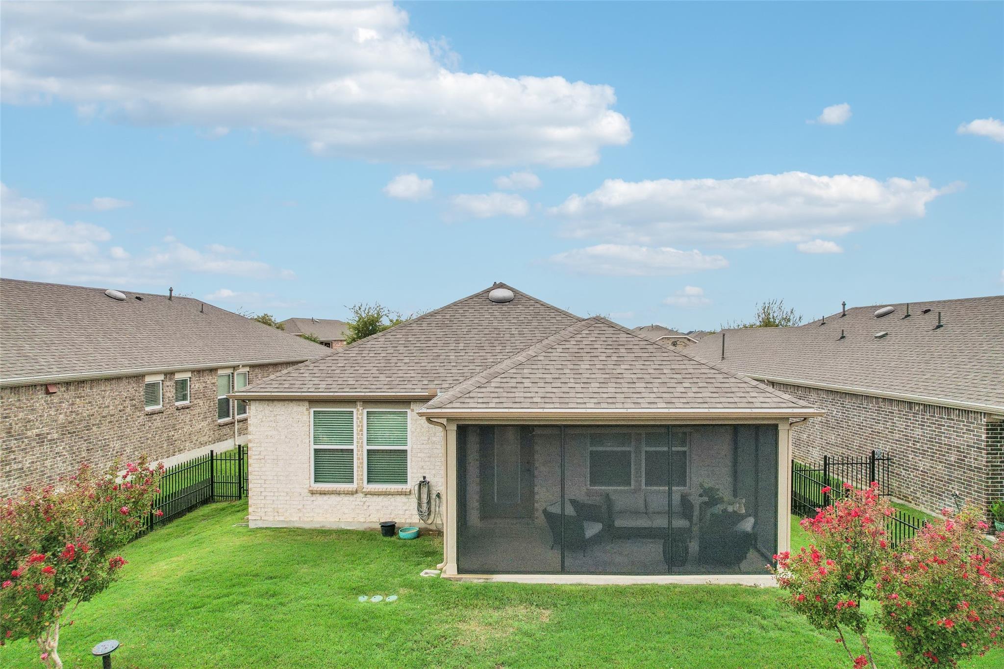 main property photo 31