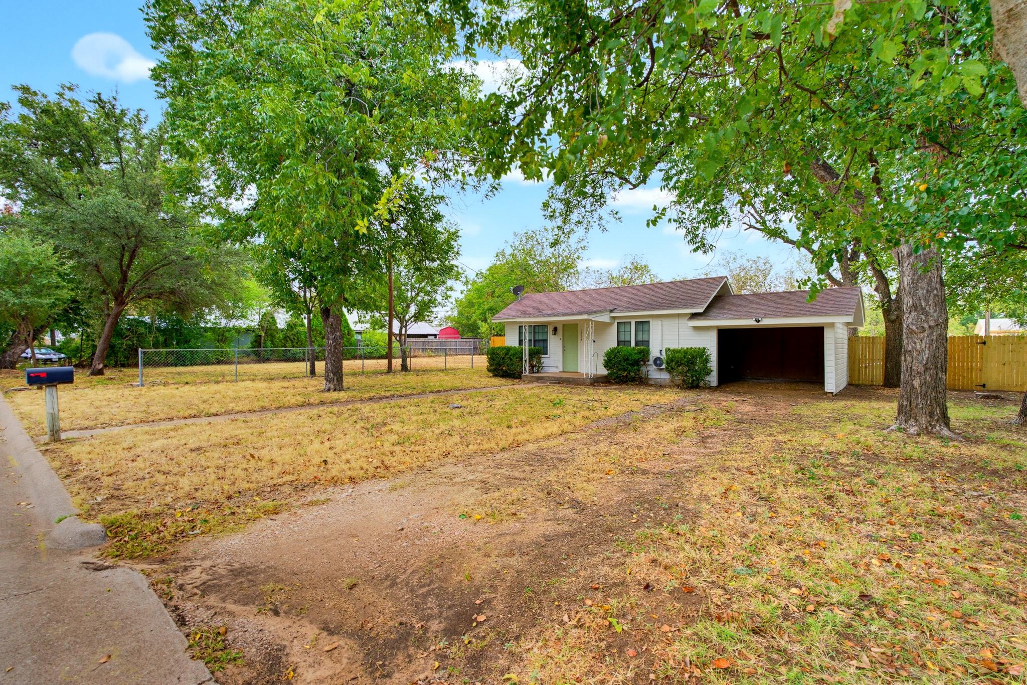 main property photo 2