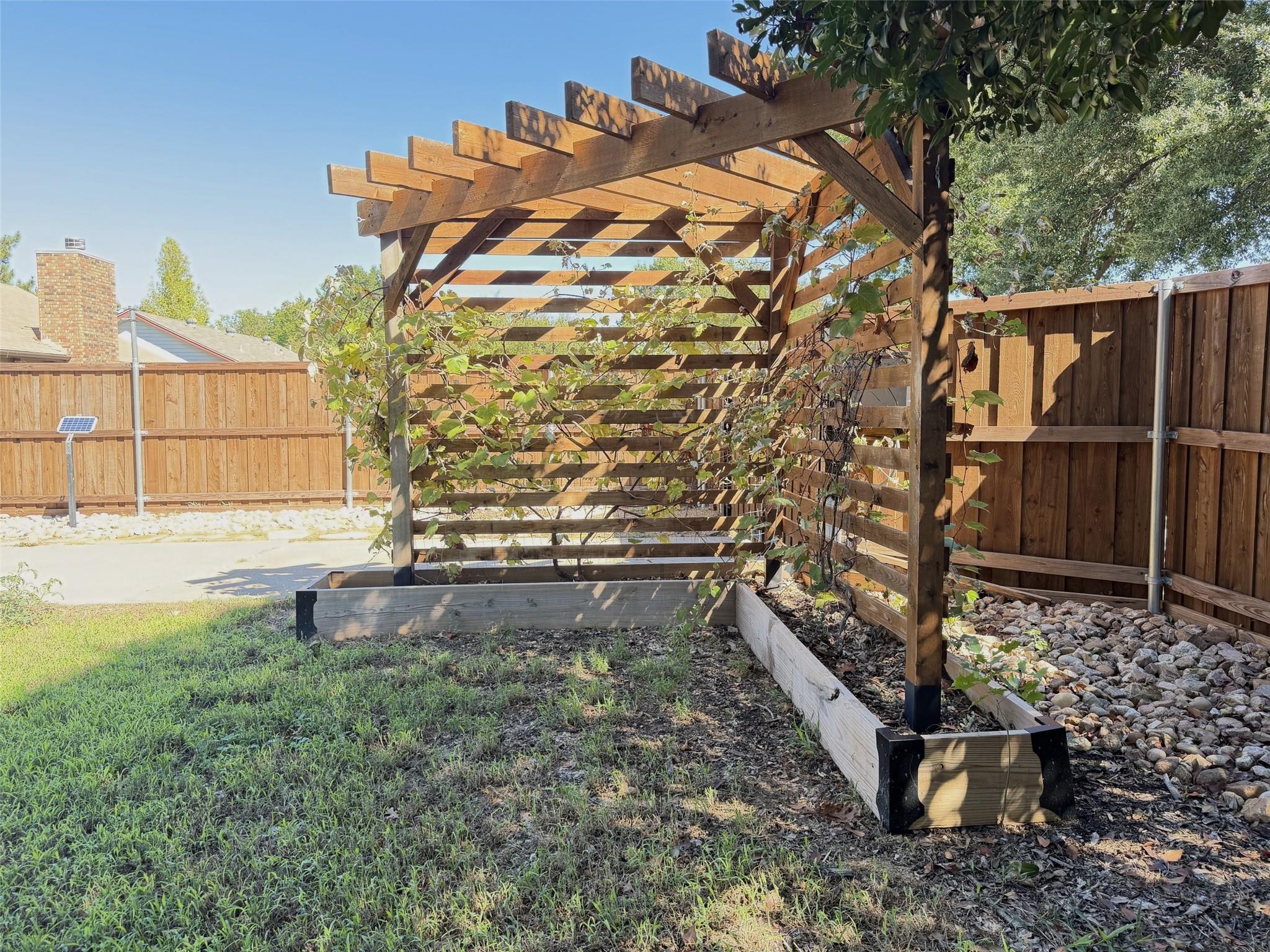 main property photo 33