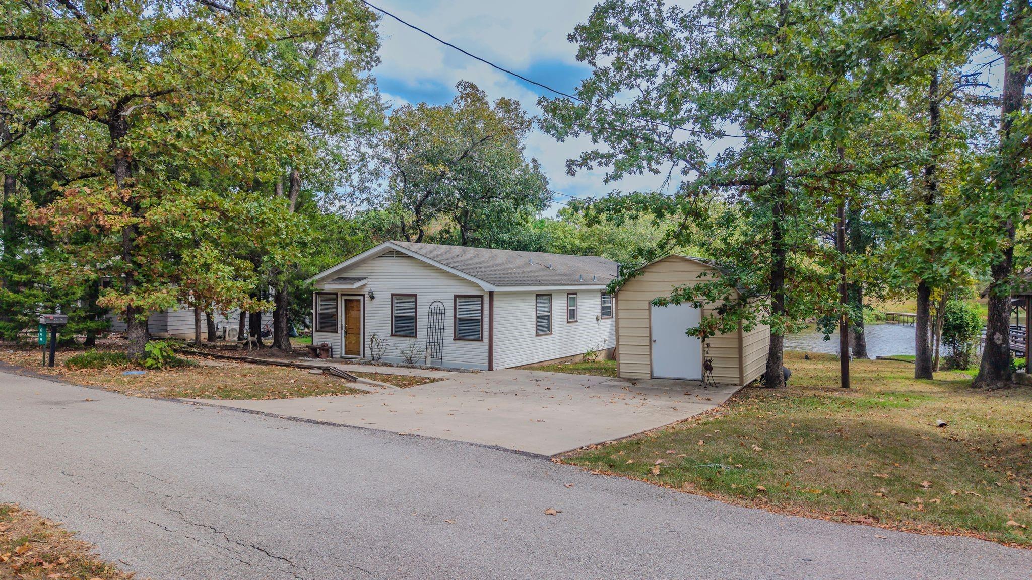 main property photo 6
