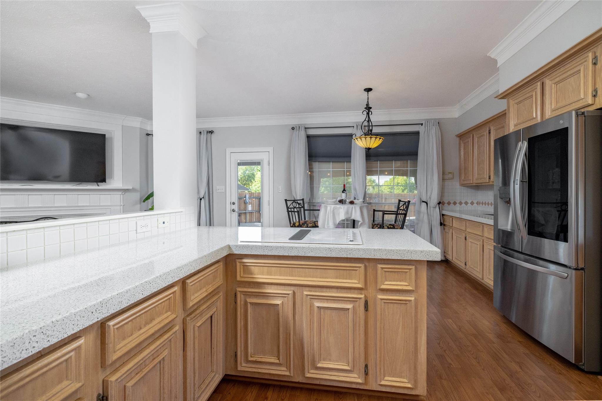 main property photo 20