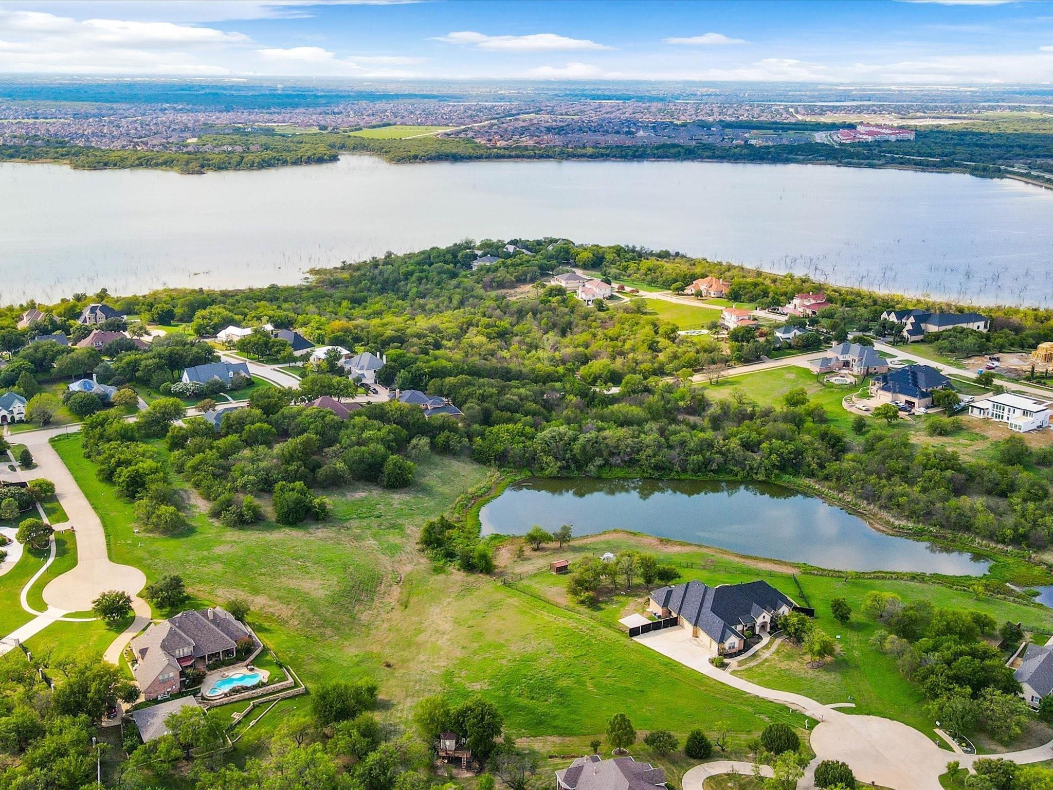 main property photo 10