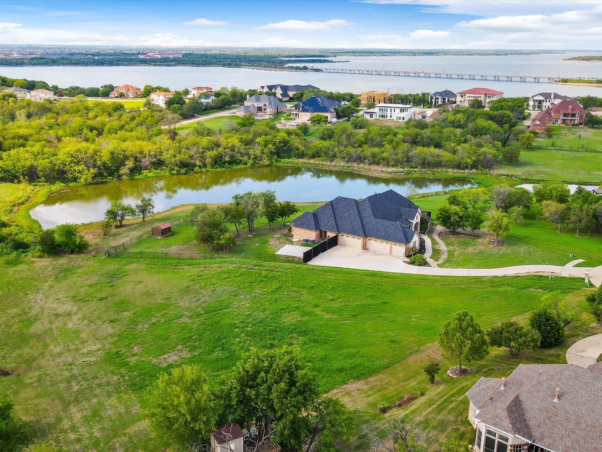 main property photo 12