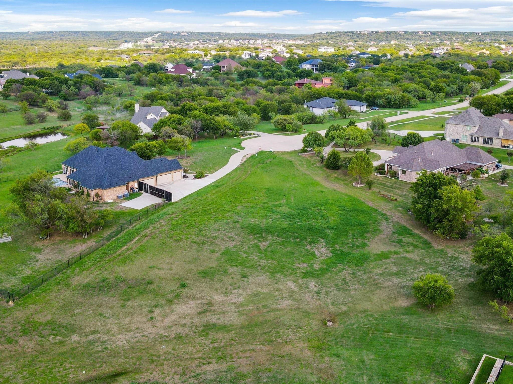 main property photo 19