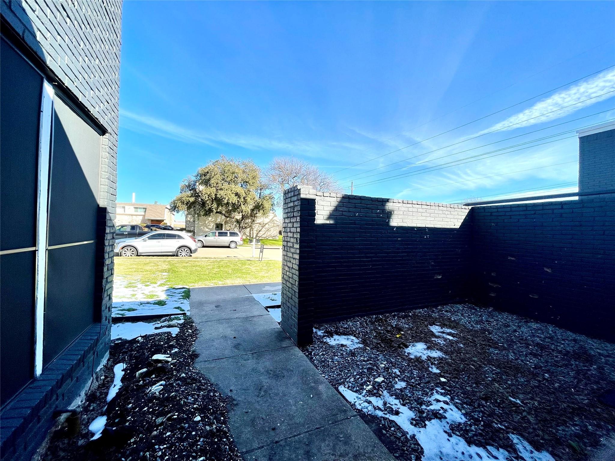main property photo 20