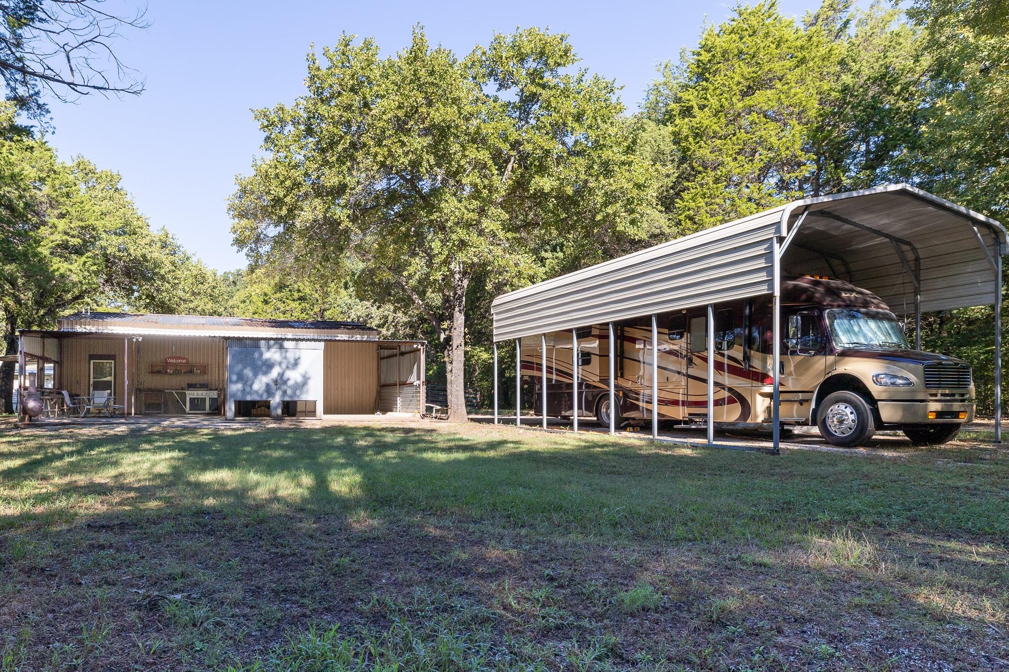 main property photo 22