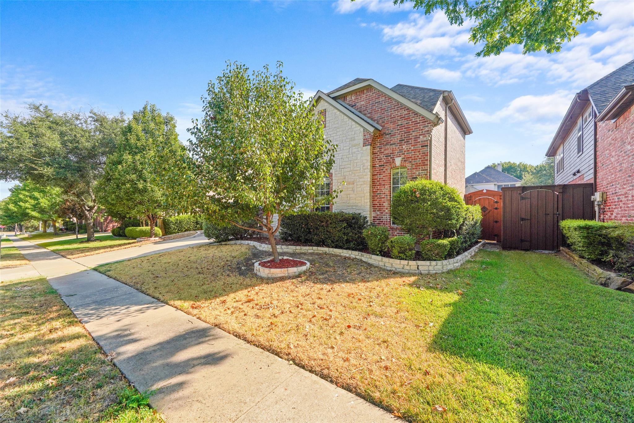 main property photo 10