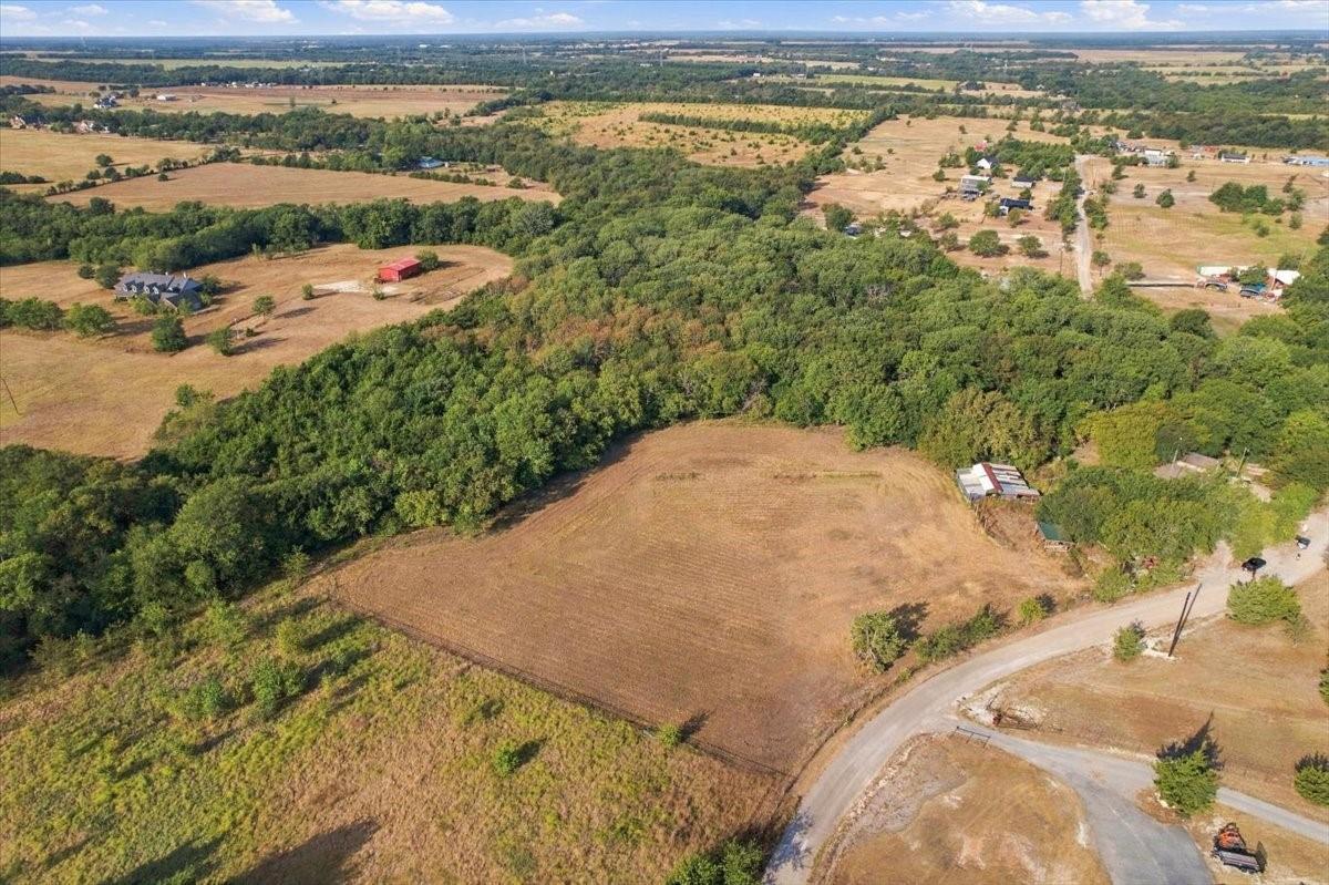 main property photo 13