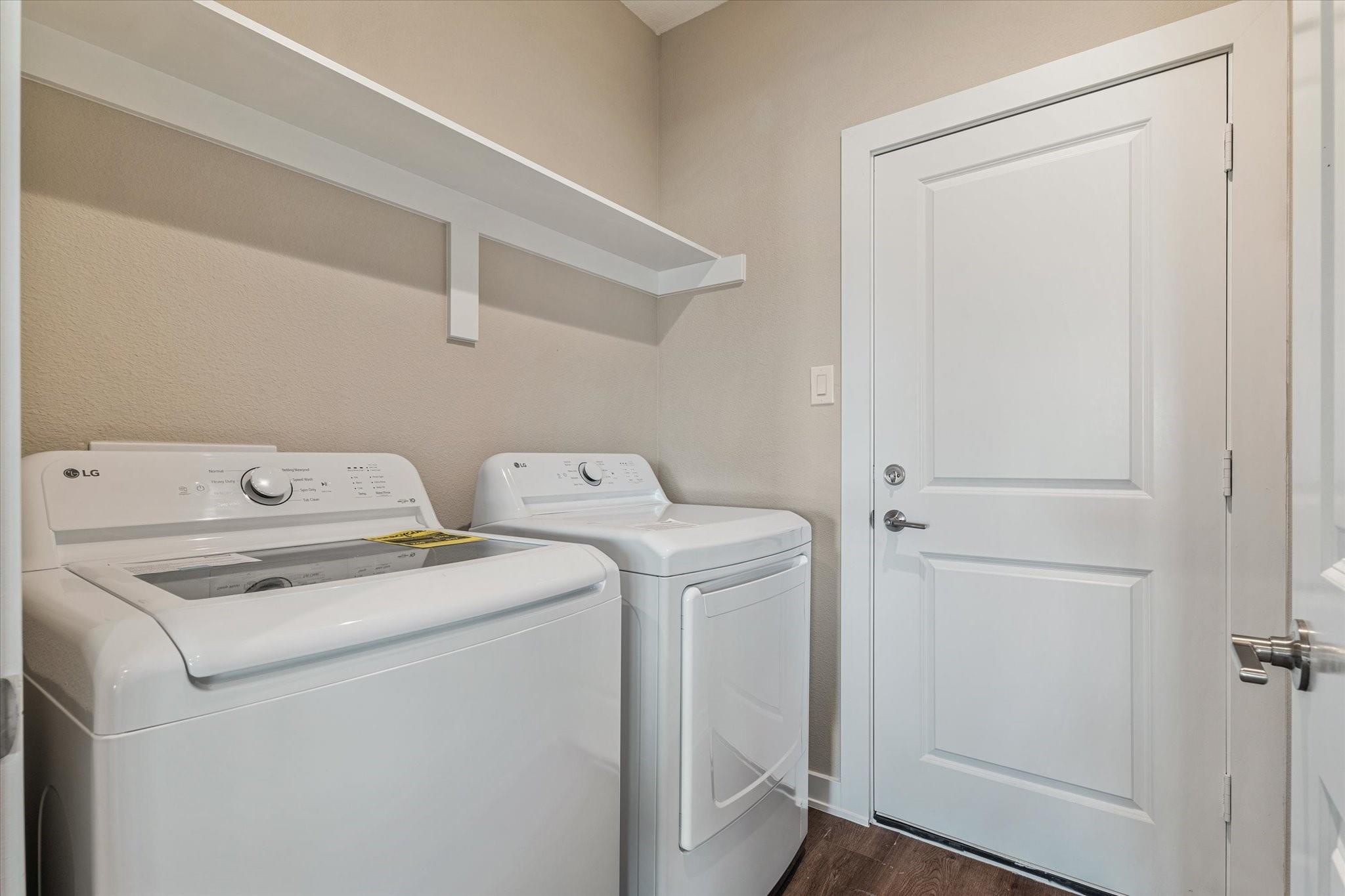 main property photo 16